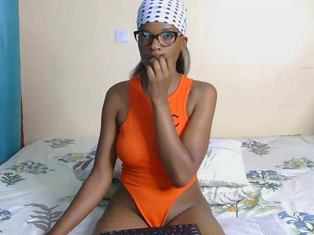 FreakkyAira on BongaCams 