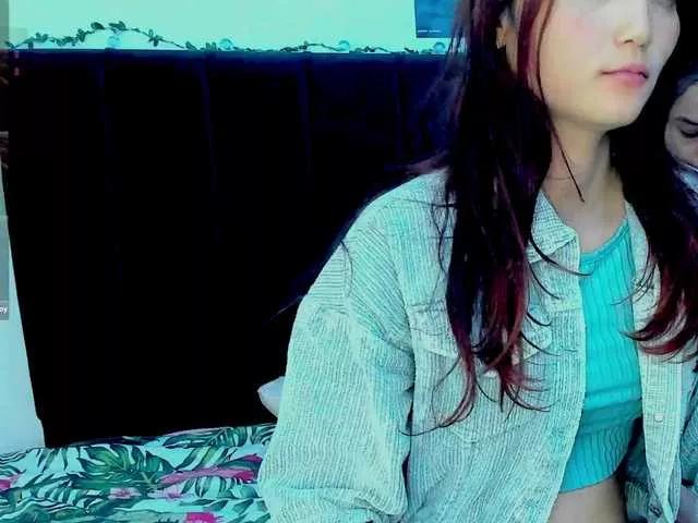 Glossier-cherry on BongaCams 