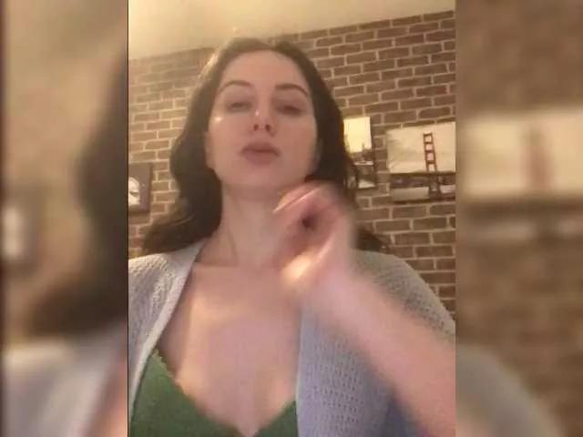 Hot-lina on BongaCams 