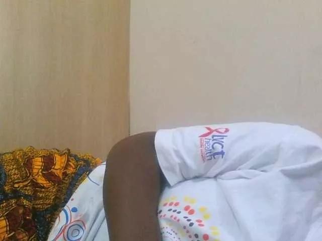 Hotdiva43 on BongaCams 