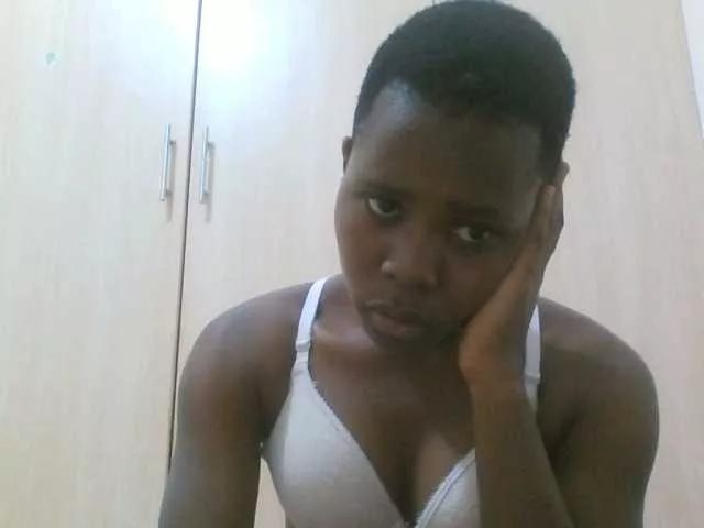 Hotdiva43 on BongaCams 