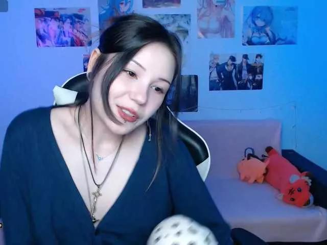 Hugo-Min on BongaCams 