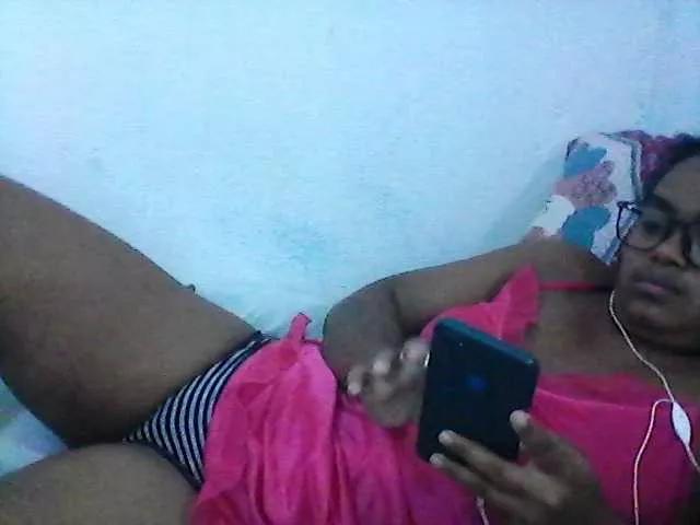 Imanoellah on BongaCams