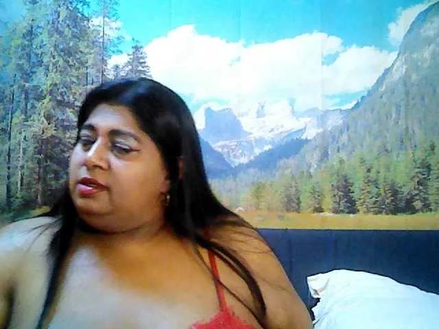 indianhoney on BongaCams