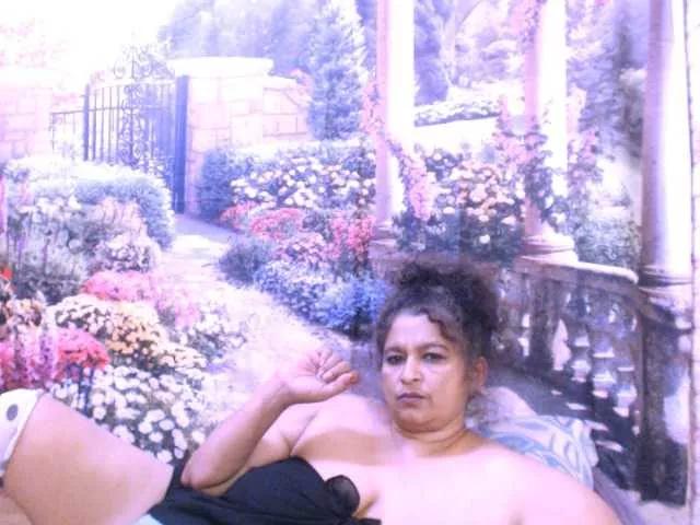 indianstar75 on BongaCams 