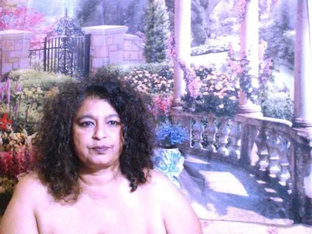 indianstar75 on BongaCams 