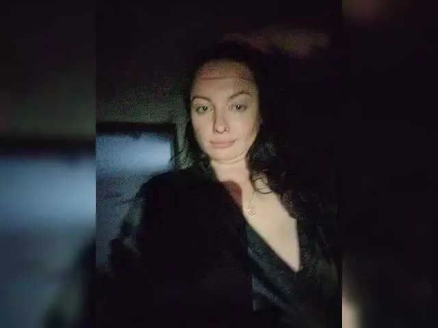 Freechat IndikaSativa007 on BongaCams