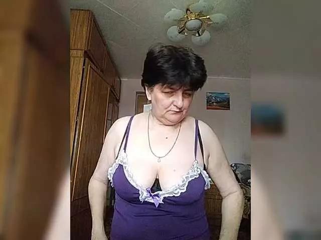 IsXLoves on BongaCams 
