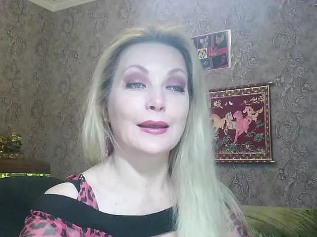 JanessNE on BongaCams 
