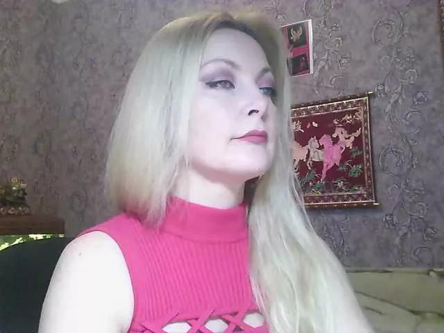 JanessNE on BongaCams 