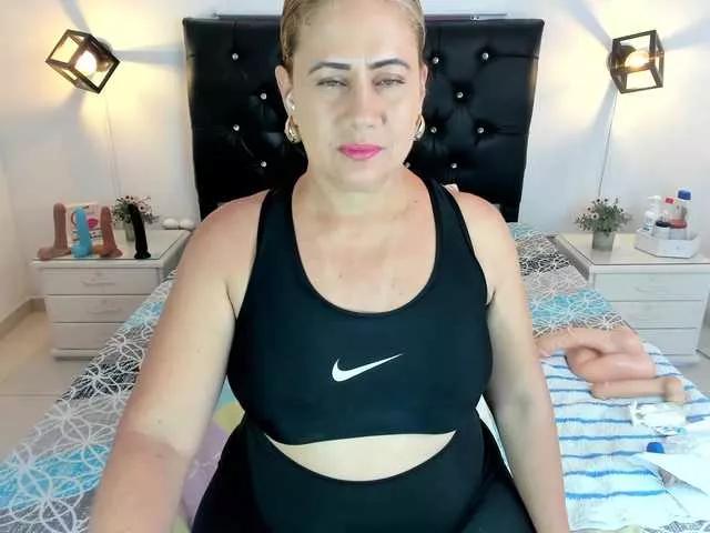KathiaHunt on BongaCams 