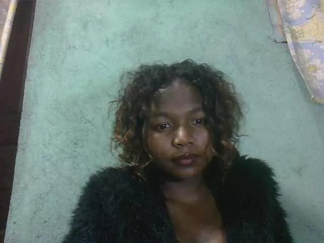 Kaysha12 on BongaCams 