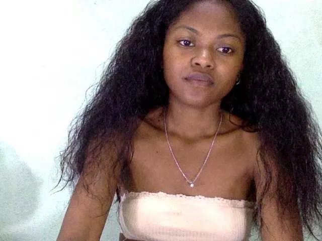 Laluna2 on BongaCams 