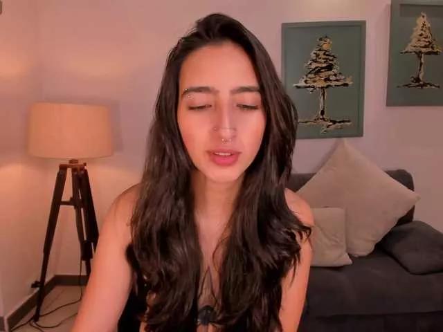 LarisaSmirnov on BongaCams 