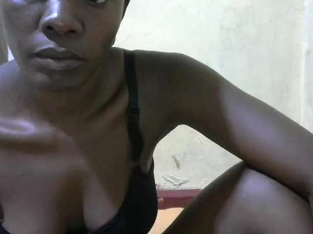 Leslie-villa on BongaCams 