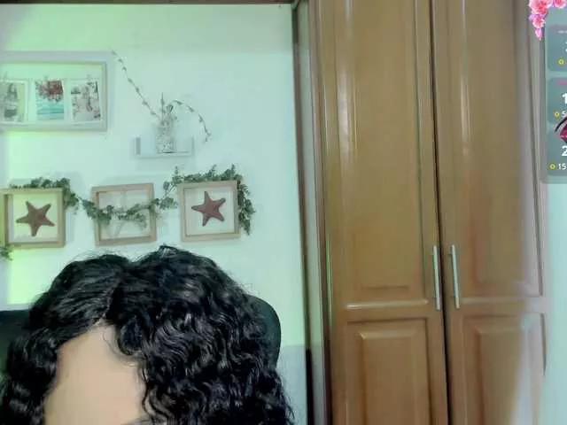 lindasnows on BongaCams 
