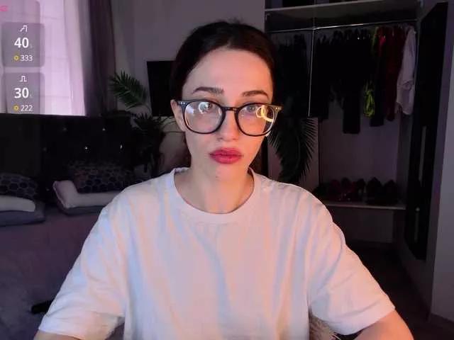 LisaSemily on BongaCams 