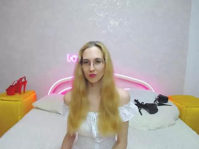 LizzieBrait on BongaCams 