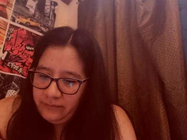 lucyLUxxx on BongaCams 