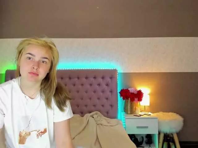 LunaHeadly on BongaCams 