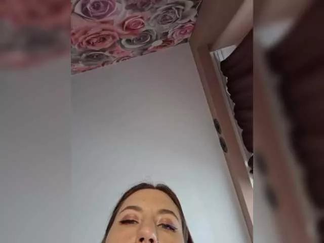 MagdaleneJanette on BongaCams 