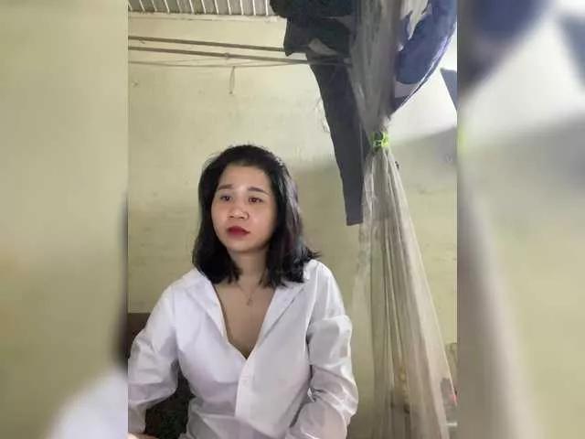 Maria2299 on BongaCams 