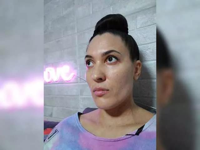 Marina4Love on BongaCams 