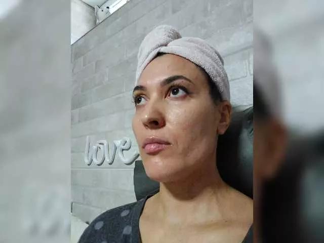 Marina4Love on BongaCams 