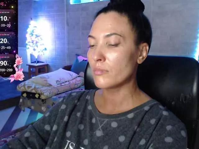 Marina4Love on BongaCams 