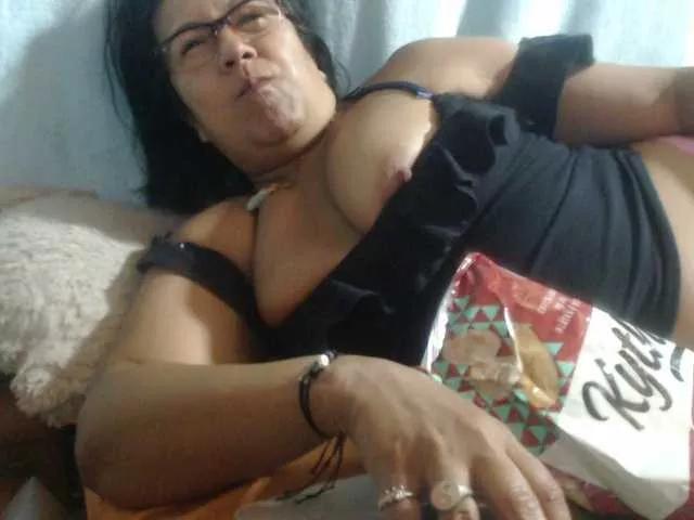 Meganny2023 on BongaCams 