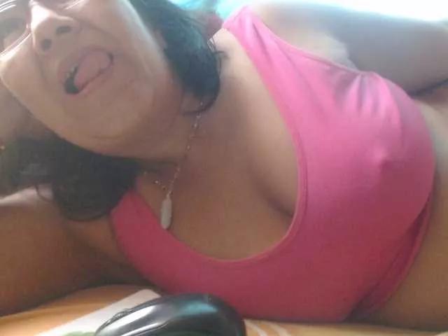 Meganny2023 on BongaCams 