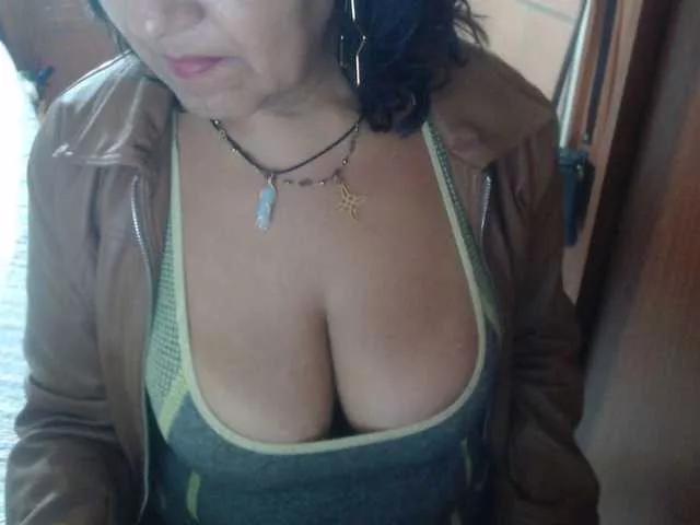Meganny2023 on BongaCams 