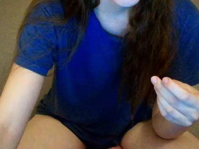 mikkirsan1 on BongaCams 