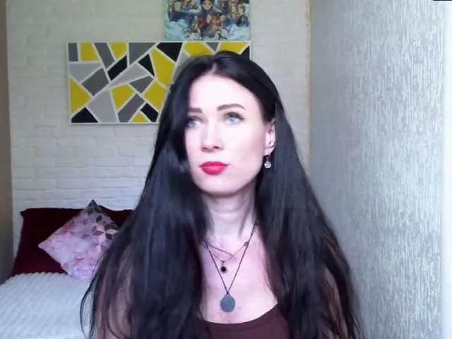 MilfLunna on BongaCams 