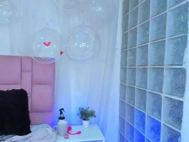 milu-cardenas on BongaCams 