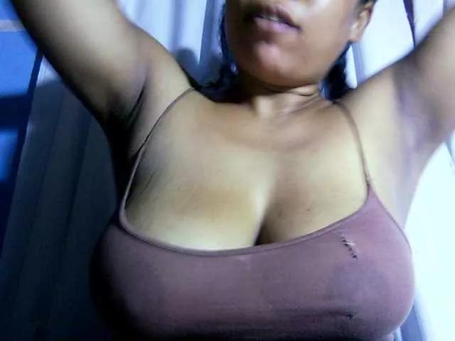MIRANDAW on BongaCams 