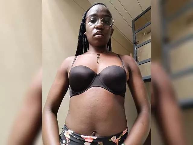 Miss025-Temptation on BongaCams 