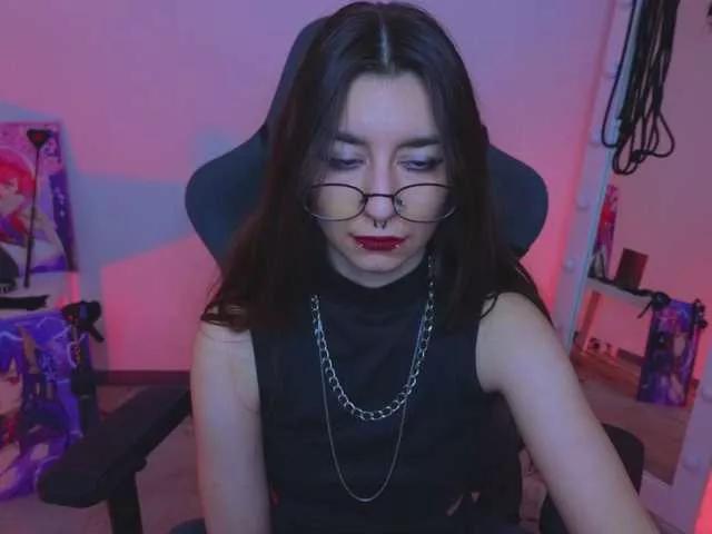 Freechat MistressMarcelline on BongaCams