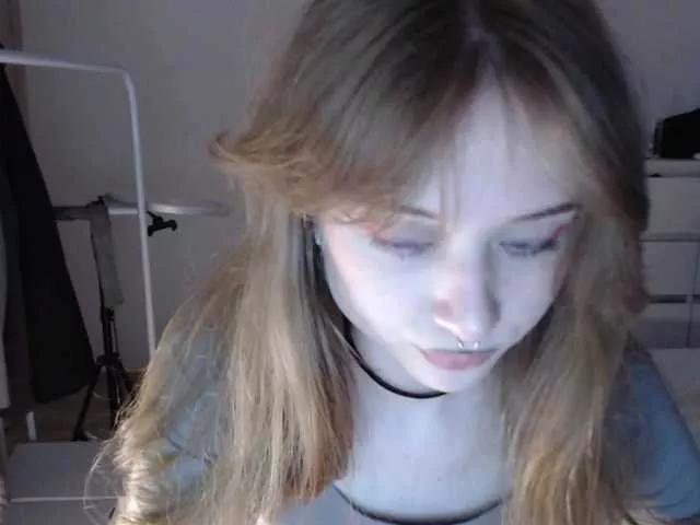 mnepohuyy on BongaCams 