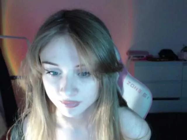 mnepohuyy on BongaCams 