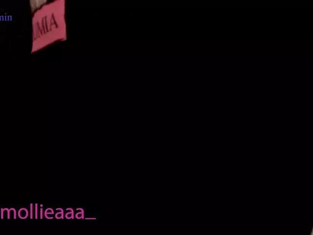 Molliea on BongaCams 