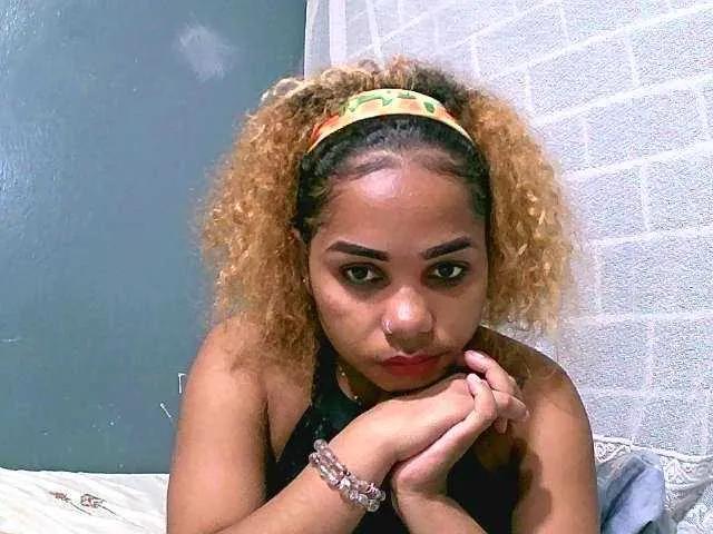 Monica1612 on BongaCams