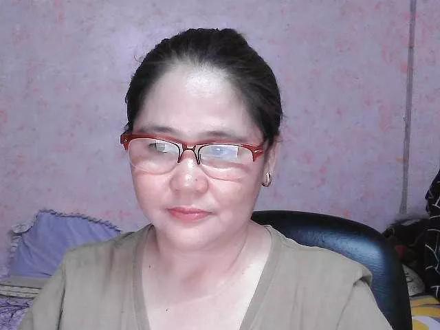 NICEtitspinay on BongaCams 