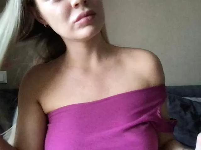 NM2025 on BongaCams 