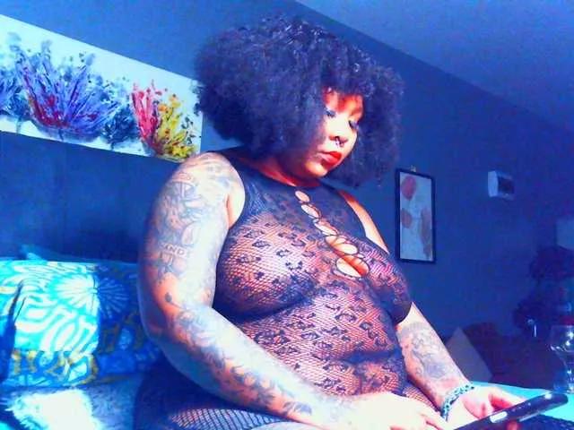 PearBlu38 on BongaCams 