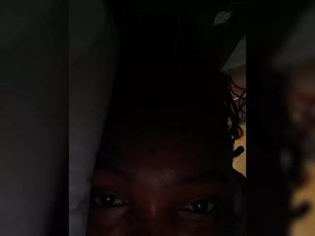 Petitegoddess on BongaCams