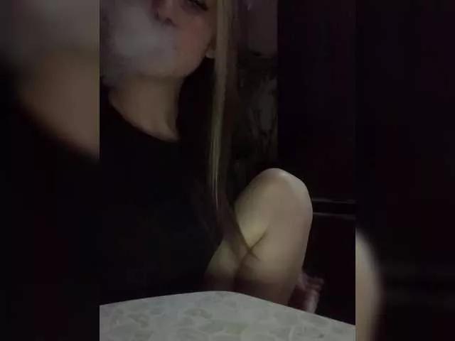 Poli999 on BongaCams 