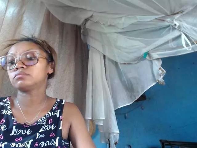 pretty-ass on BongaCams 