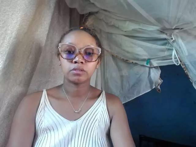 pretty-ass on BongaCams 