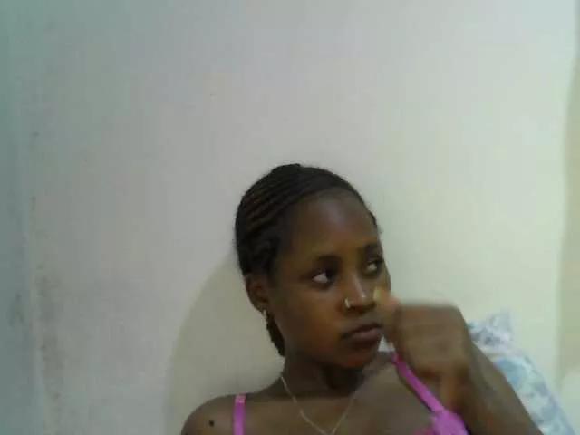 prettydoll2 on BongaCams 